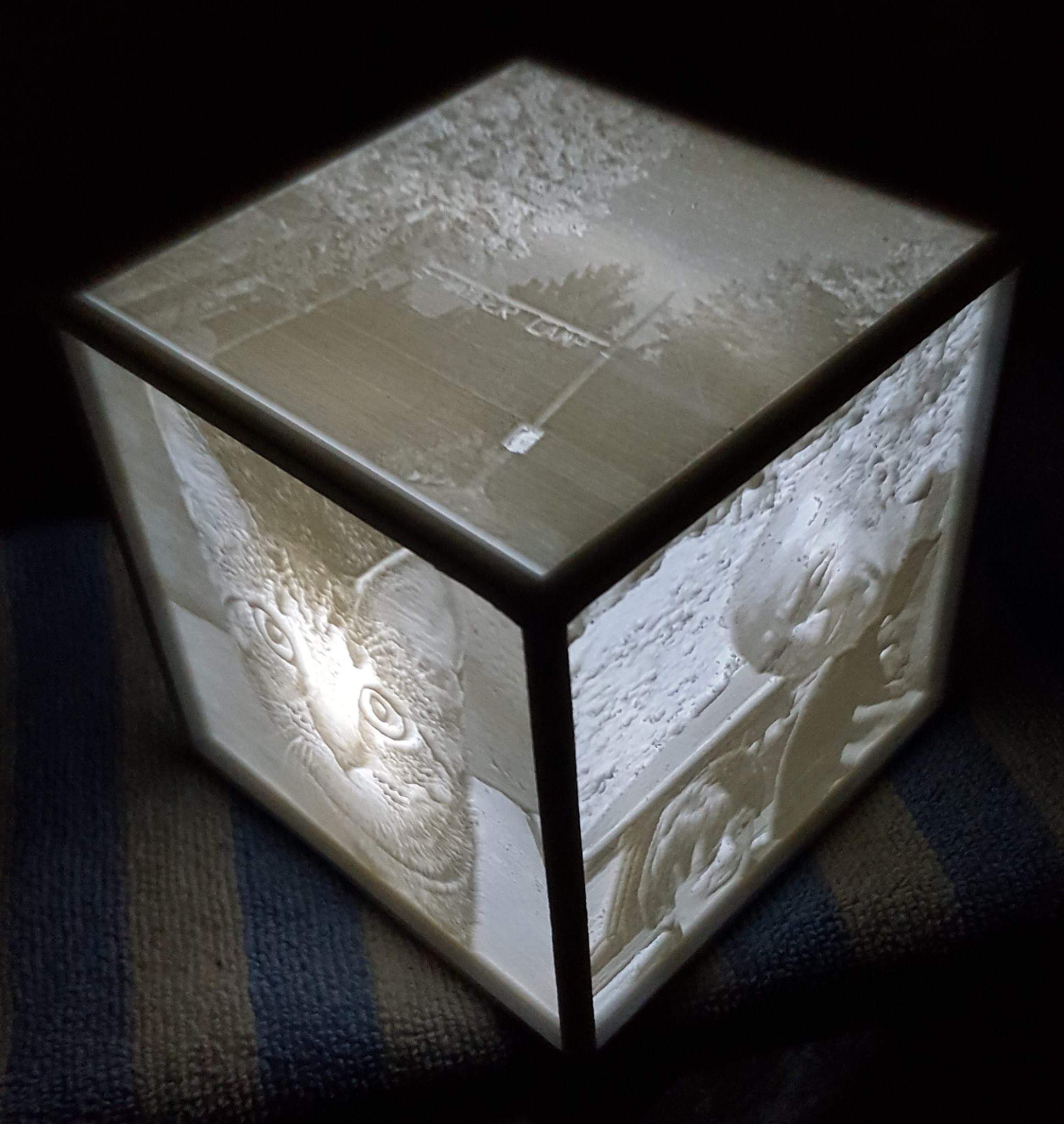 3D file SPHERE NIGHT LIGHT LILO AND STITCH LITHOPHANE 🔦・3D print object to  download・Cults